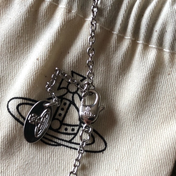 SOLD Vivienne Westwood orb necklace - Picture 4 of 4